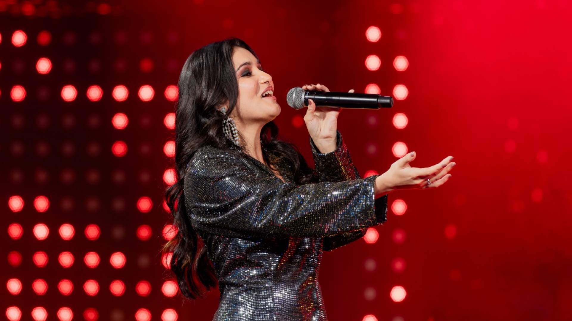 Azka Rindra Explore Top Live Singers & Musicians for Your Events | Saregama