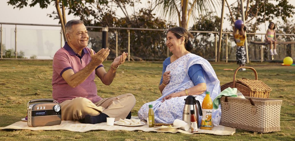 retirement gifts for mom and dad saregama carvaan