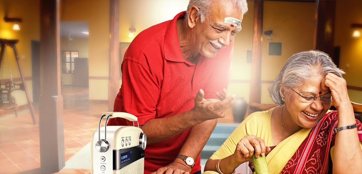 tamil grandparents listening to saregama carvaan tamil